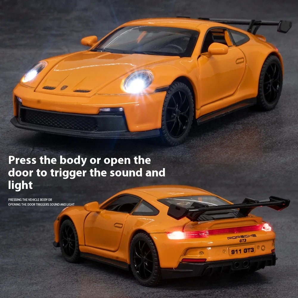 Diecast Model Car – 1:32 Porsche 911 GT3 RS Collectible Scale Car