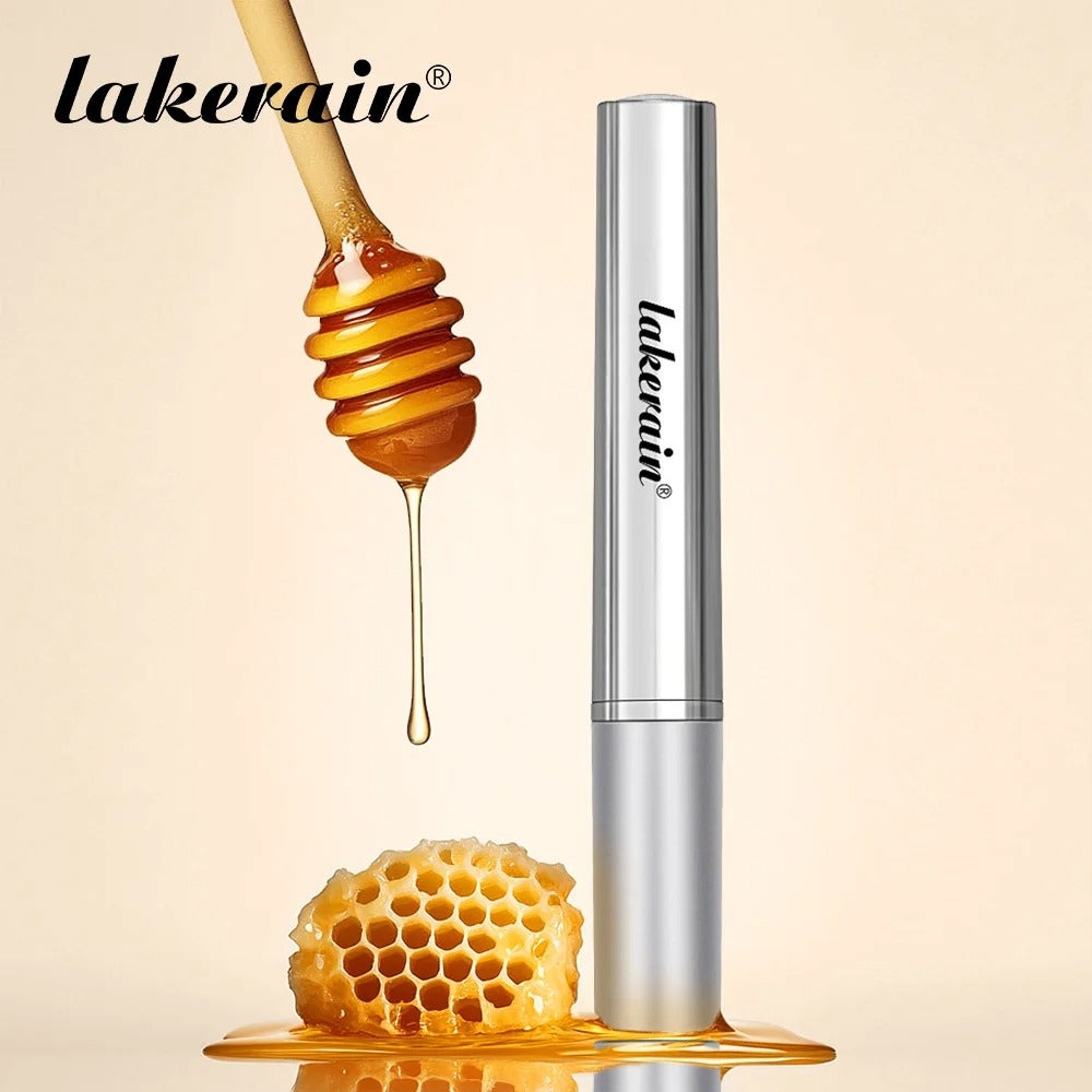 Moisturising, Long-Lasting Lipstick & Lip Plumper