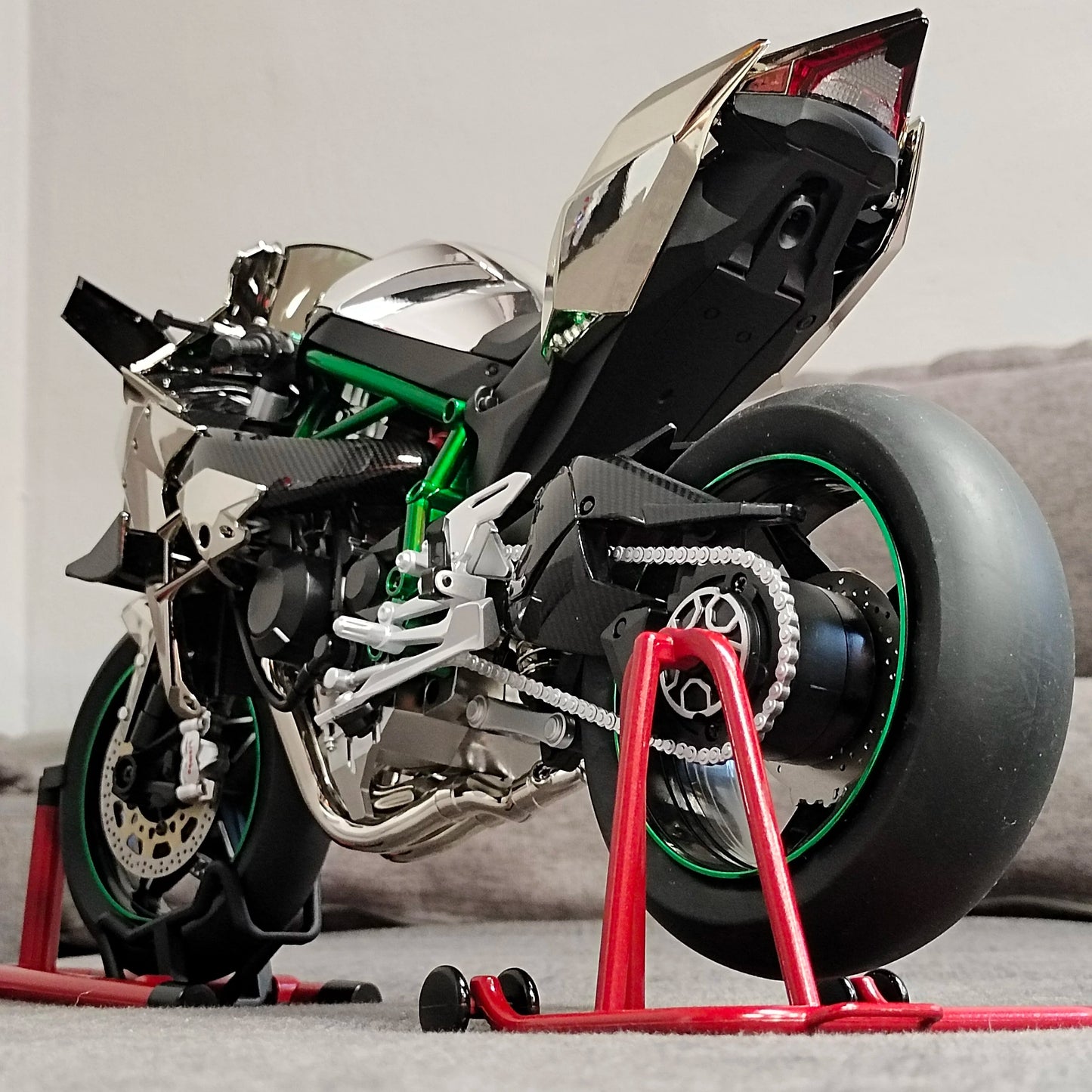 1:6 Scale Kawasaki H2R Diecast Motorcycle Model